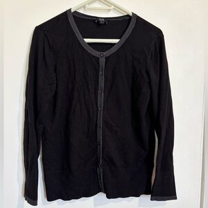 🎉4/30$🎉 Jacob Black Cardigan Sweater PTP 20in🖤